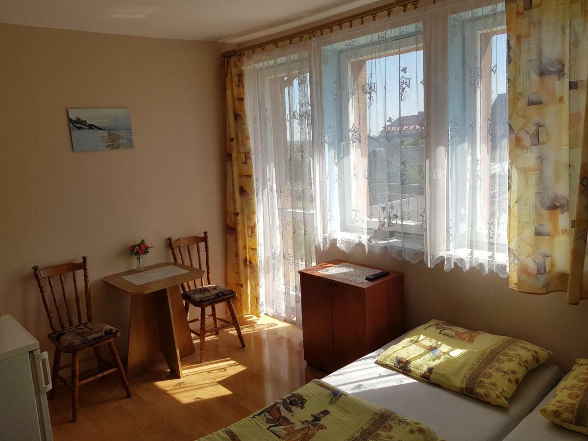 Pokoje Goscinne U Laury Rewal Zimmer foto